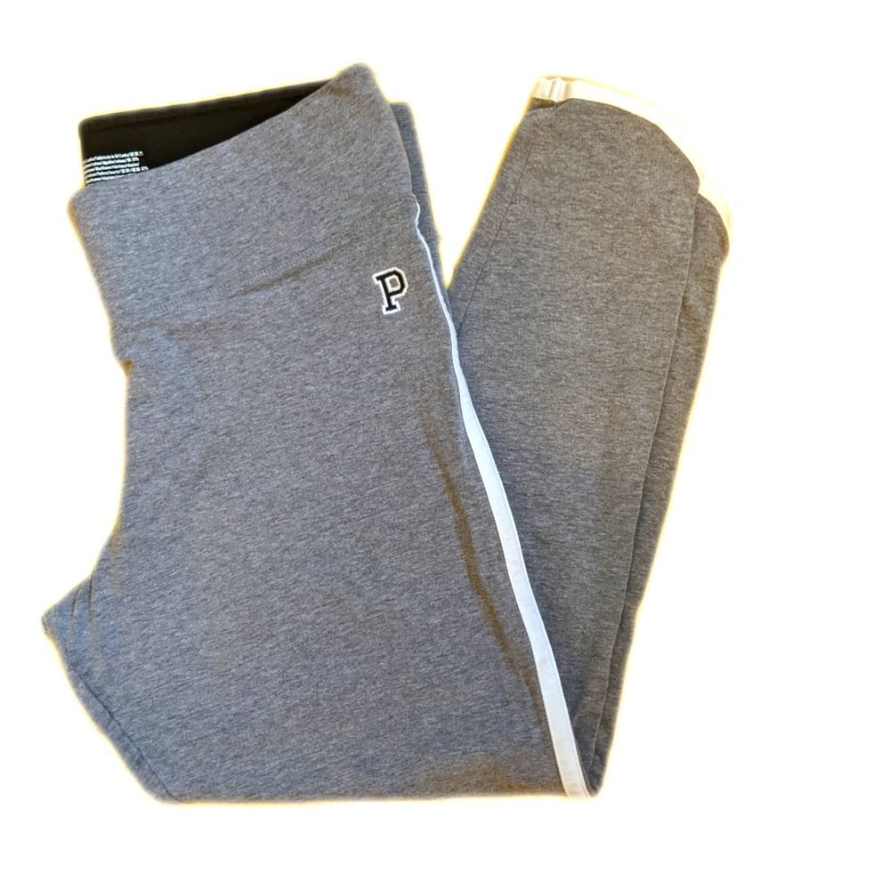 PINK Victoria's Secret YOGA pants, gray & white, cropped leg, soft cotton L